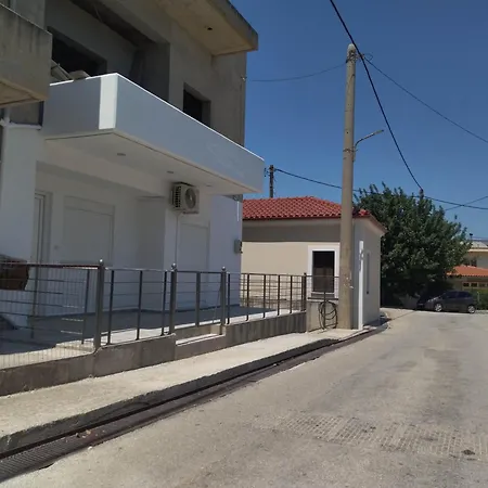 Lägenhet διαμερισμα ισογείου Vernardhaíika
